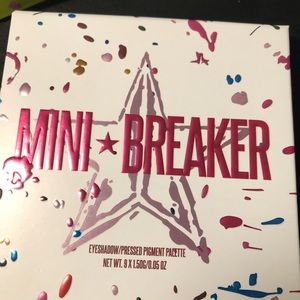 Mini jeffree star pallet